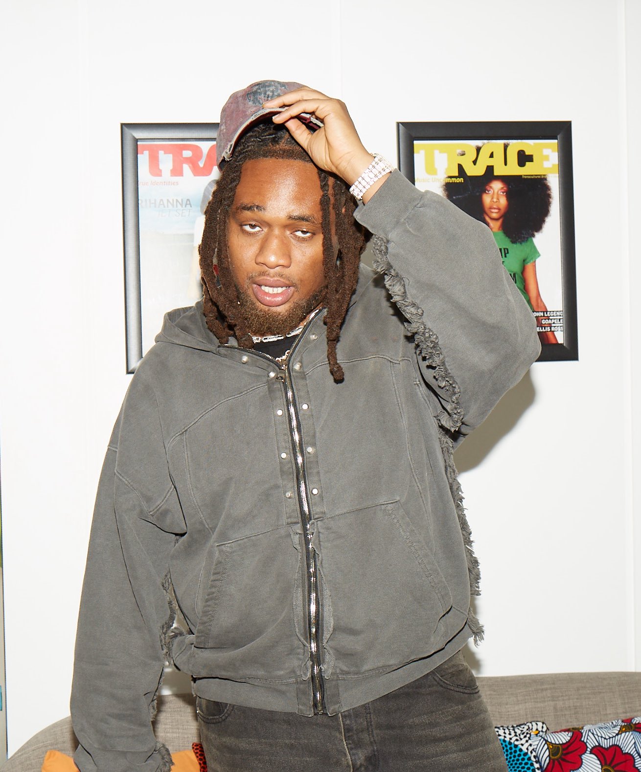 Bnxn Leans into Emotion on “Laye Mi” Ahead of CAPTAIN