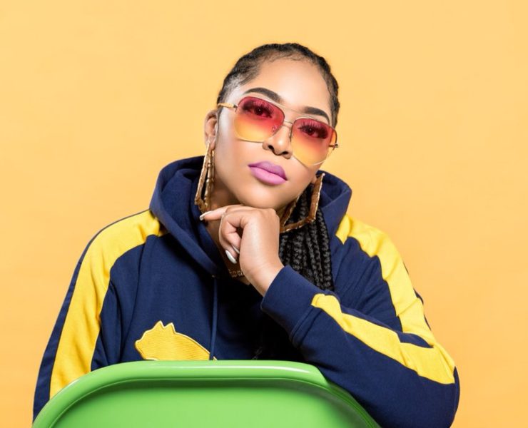 Naviyah Sippin on Dat