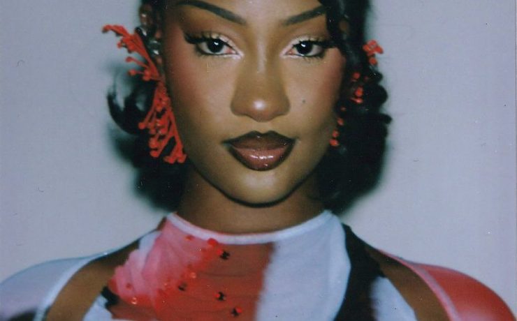 Nigerian singer Tems scores her fourth top 10 on the Mainstream R&B/Hip-Hop Airplay chart