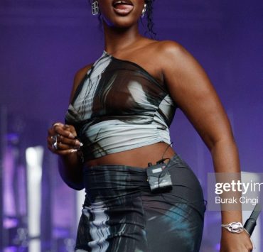 Tems Makes History as First Female African Artist With a U.S. Diamond-Certified Single after "WAIT FOR U" surpassed 10 million U.S. sales.