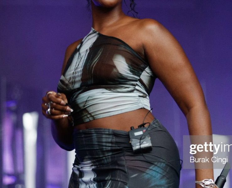Tems Makes History as First Female African Artist With a U.S. Diamond-Certified Single after "WAIT FOR U" surpassed 10 million U.S. sales.